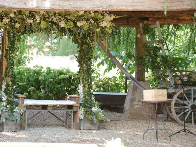 Le mariage de Thomas et Elodie à Lacenas, Rhône 32