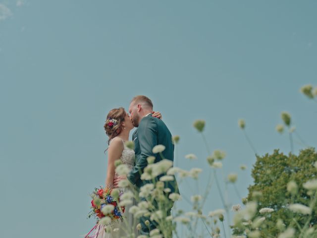 Le mariage de Mathieu et Claire à Marboz, Ain 2