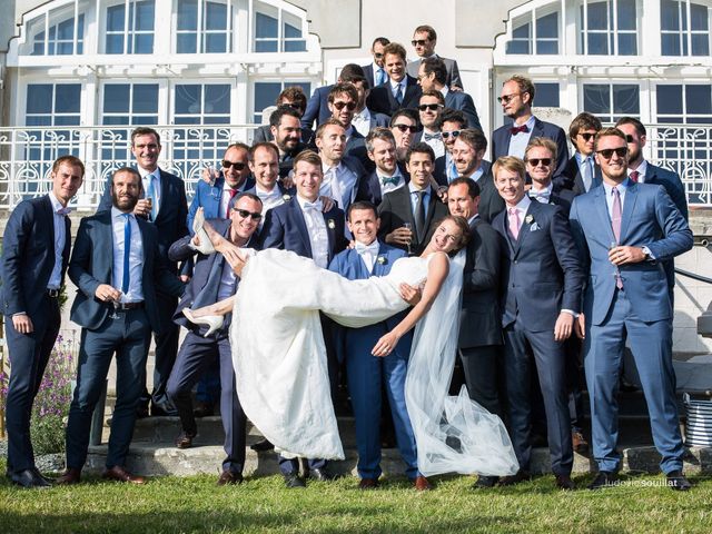 Le mariage de Romain et Virginie à Granville, Manche 48