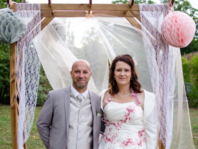 Le mariage de Vincent et Elodie à Saint-Quentin, Aisne 28