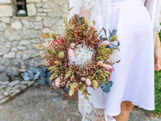 Le mariage de Florian et Alexane à Sault, Vaucluse 3