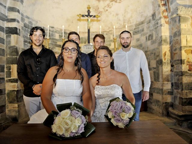Le mariage de Johanna et Déborah à Folelli, Corse 14