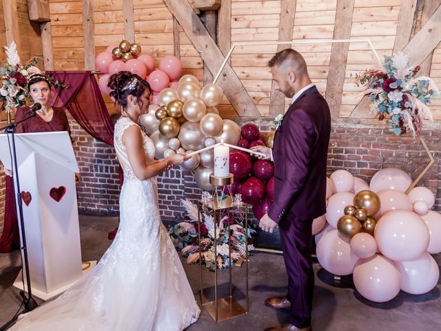 Le mariage de Julien et Emilie à Steenbecque, Nord 14