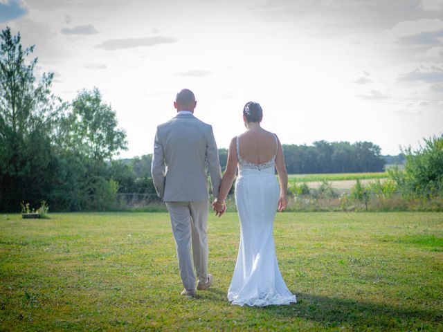 Le mariage de KEVIN et HELENE à Ladon, Loiret 4