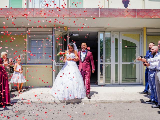 Le mariage de Gregory et Anissa à Marseille, Bouches-du-Rhône 10