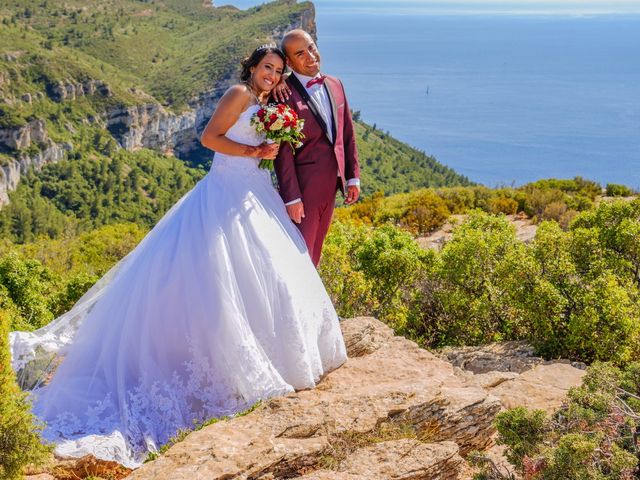 Le mariage de Gregory et Anissa à Marseille, Bouches-du-Rhône 15