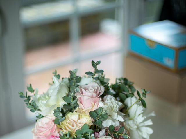 Le mariage de Aurélien et Deborah à Mansle, Charente 4