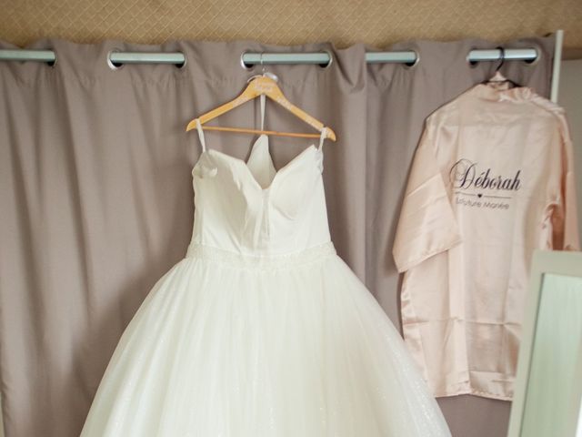 Le mariage de Aurélien et Deborah à Mansle, Charente 8