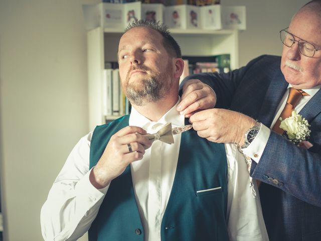 Le mariage de Aurélien et Deborah à Mansle, Charente 24