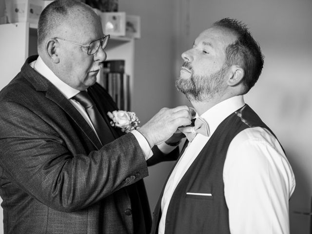 Le mariage de Aurélien et Deborah à Mansle, Charente 25
