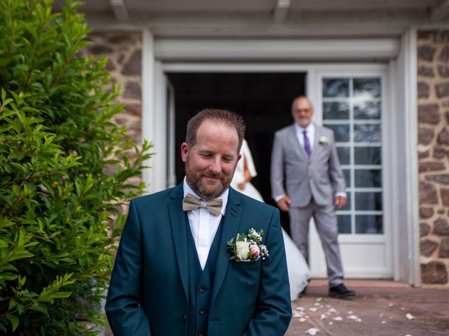 Le mariage de Aurélien et Deborah à Mansle, Charente 34