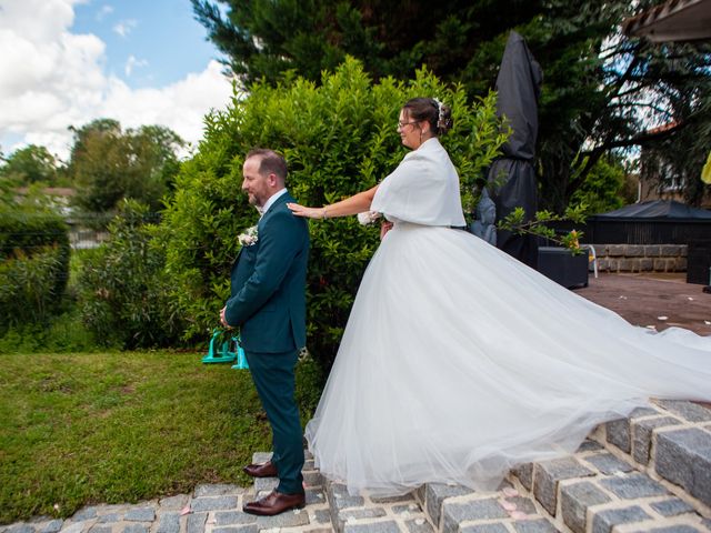 Le mariage de Aurélien et Deborah à Mansle, Charente 38