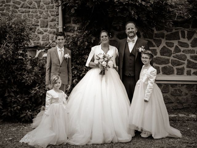 Le mariage de Aurélien et Deborah à Mansle, Charente 46