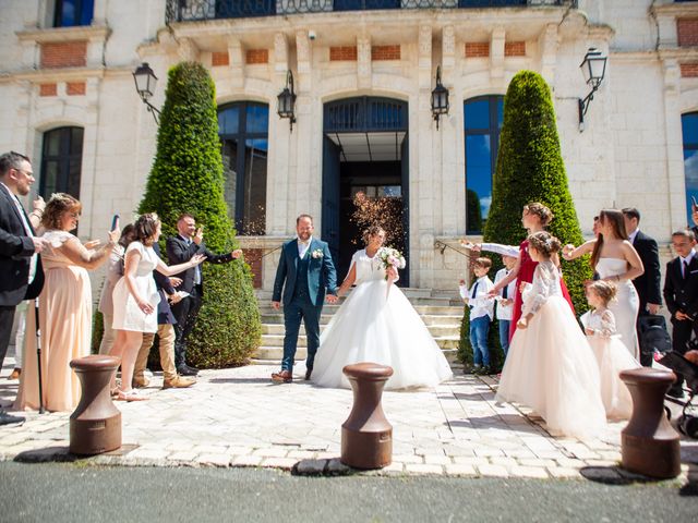 Le mariage de Aurélien et Deborah à Mansle, Charente 70