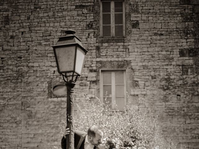 Le mariage de Aurélien et Deborah à Mansle, Charente 73