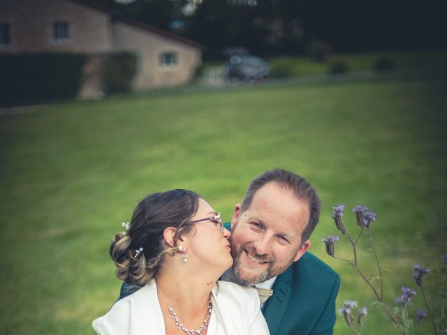 Le mariage de Aurélien et Deborah à Mansle, Charente 85