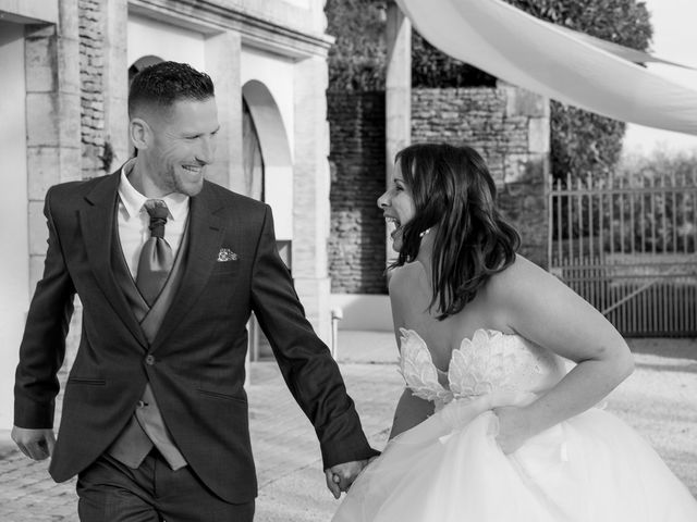 Le mariage de Julien et Mathilde à Niort, Deux-Sèvres 22