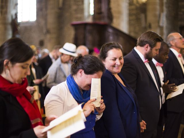 Le mariage de Stanislas et Violaine à Pontivy, Morbihan 32