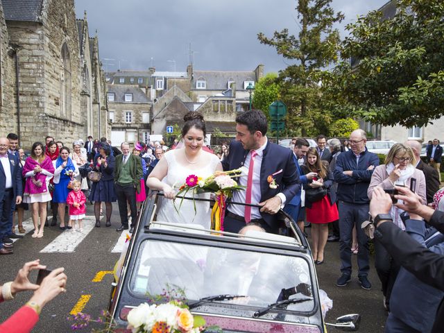Le mariage de Stanislas et Violaine à Pontivy, Morbihan 32