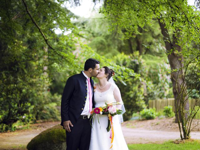 Le mariage de Stanislas et Violaine à Pontivy, Morbihan 38