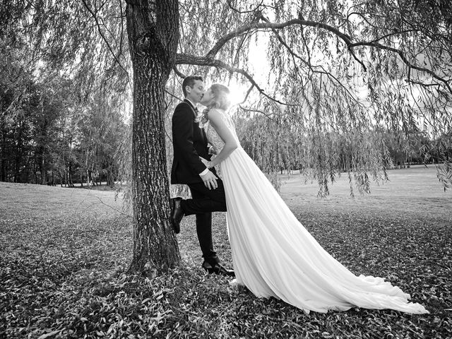 Le mariage de Bryan et Manon à Orléans, Loiret 127