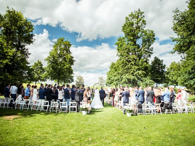 Le mariage de Vladimir et Jamila à La Chapelle-de-Guinchay, Saône et Loire 16