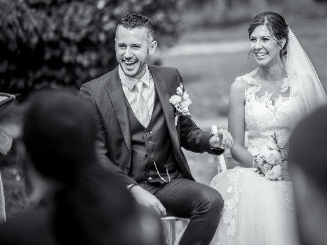 Le mariage de Vladimir et Jamila à La Chapelle-de-Guinchay, Saône et Loire 21