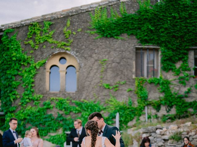 Le mariage de Flo et Léana à Aumelas, Hérault 75