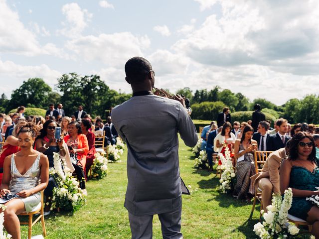 Le mariage de Olivier et Vanessa à Lisieux, Calvados 13