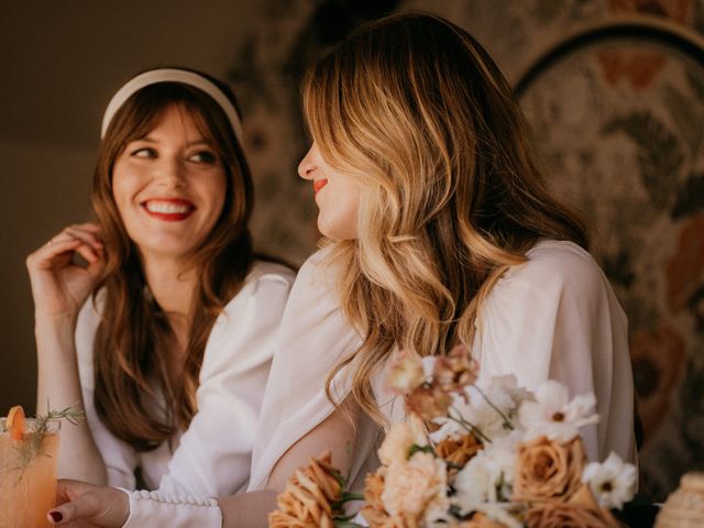 Le mariage de Mathilde et Céline à Cadenet, Vaucluse 33