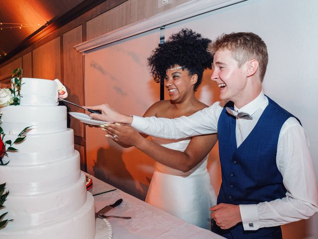 Le mariage de Tomy et Sarah à Les Mesnuls, Yvelines 13