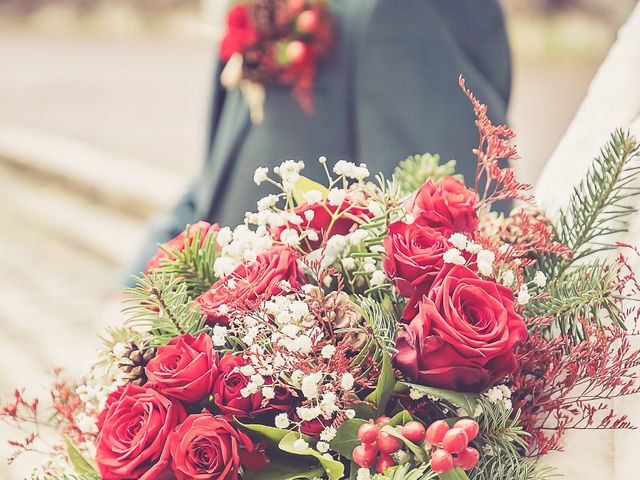 Le mariage de Damien et Laura à Aubigny-sur-Nère, Cher 22