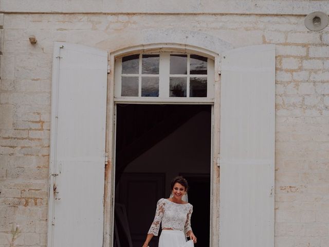 Le mariage de Florian et Sophie à Port-d&apos;Envaux, Charente Maritime 27