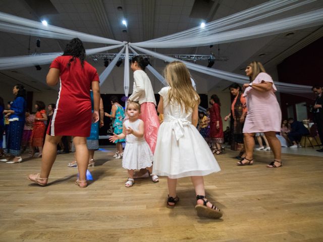 Le mariage de Nicolas et Anais à Lorris, Loiret 28