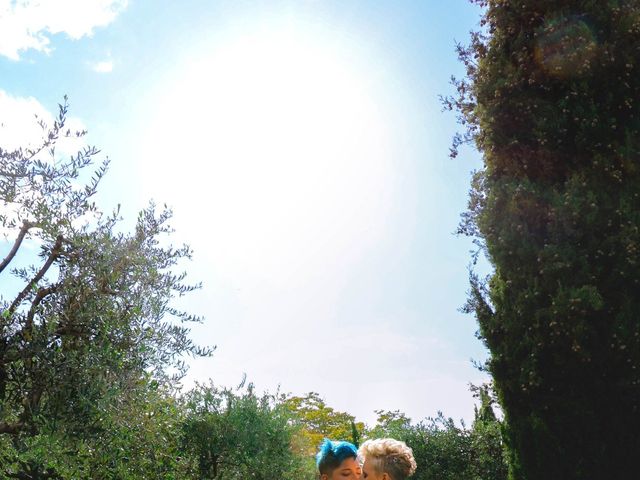 Le mariage de Marine et Delphine à Venterol, Hautes-Alpes 19