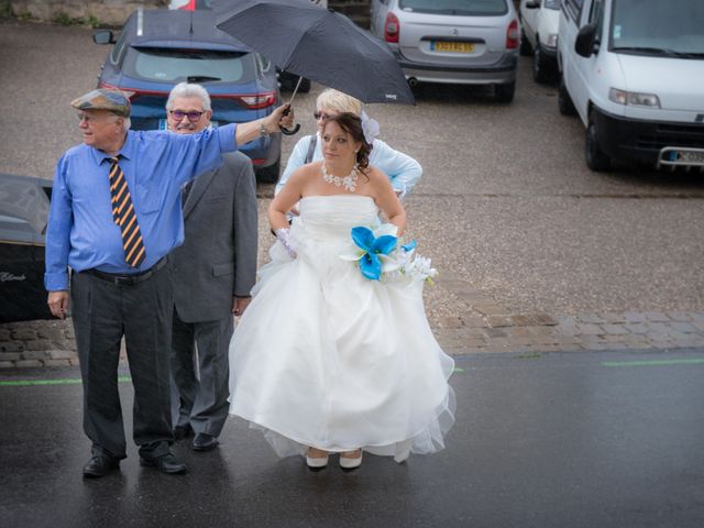 Le mariage de Arnaud et Alexandra à Remilly-Aillicourt, Ardennes 10