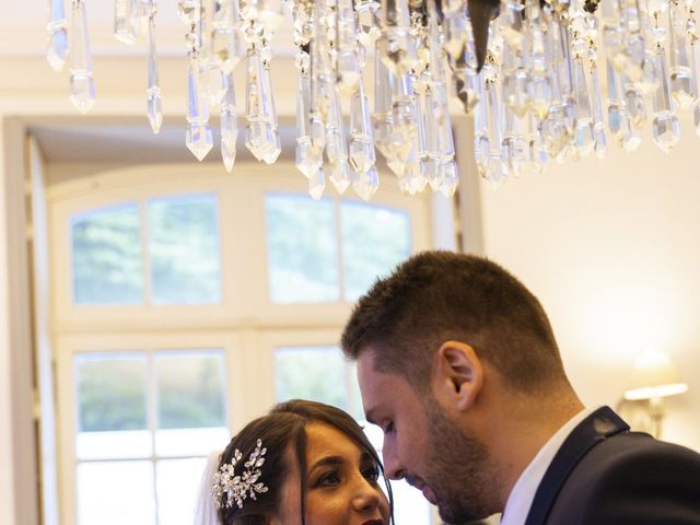 Le mariage de Sofiane et Lydia à Grez-sur-Loing, Seine-et-Marne 32