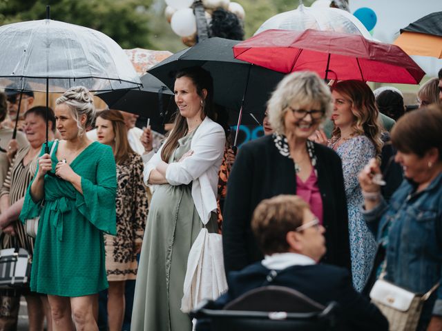 Le mariage de Benoit et Florine à Gouesnou, Finistère 13