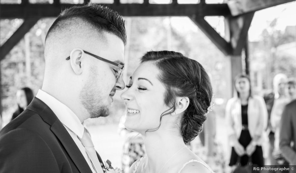 Le mariage de Alexis et Cynthia à Ham-les-Moines, Ardennes