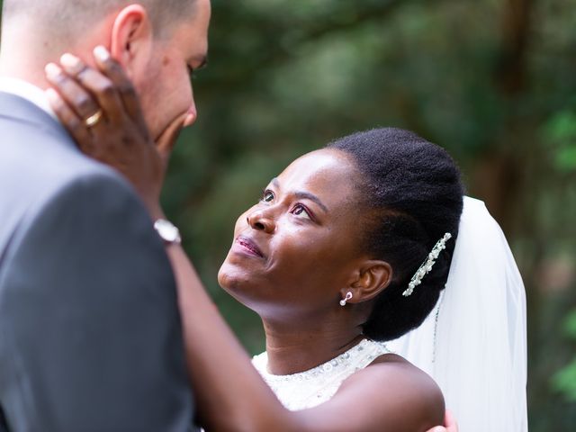 Le mariage de Arnaud et Diane à Davayat, Puy-de-Dôme 17