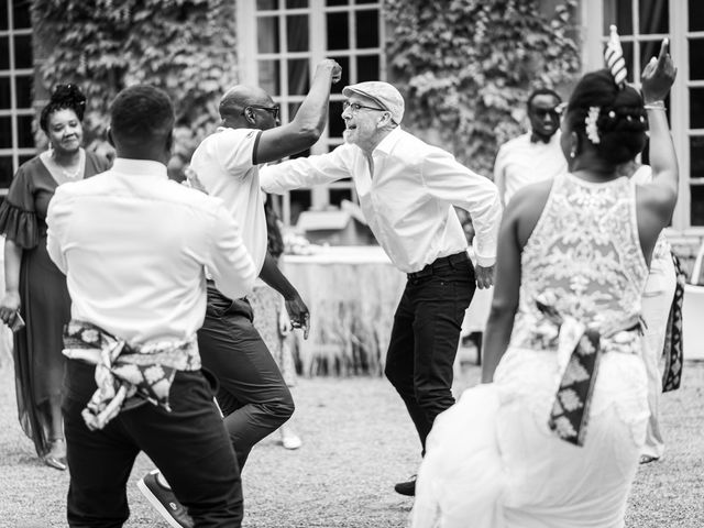 Le mariage de Arnaud et Diane à Davayat, Puy-de-Dôme 24