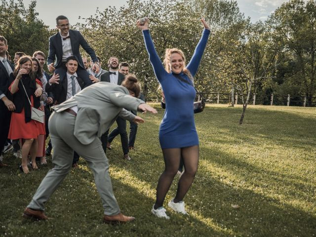 Le mariage de Alexandre et Julie à Grignols, Gironde 39