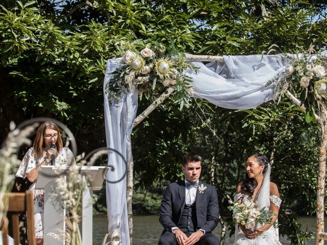 Le mariage de Guillaume et Angela à Saint-Augustin, Corrèze 13