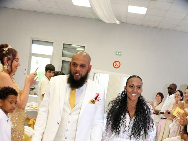 Le mariage de Jérémy et Caroline à Beaurepaire, Vendée 56