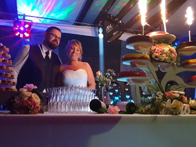 Le mariage de Simon  et Marie à Annezin, Pas-de-Calais 10