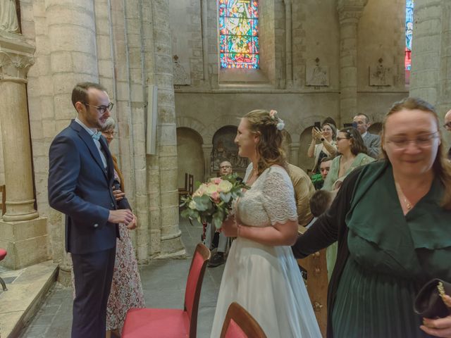 Le mariage de Alex et Zoé à Beillé, Sarthe 15