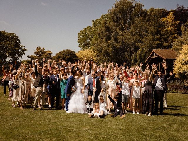 Le mariage de Sonia  et David  à Martigné-sur-Mayenne, Mayenne 27