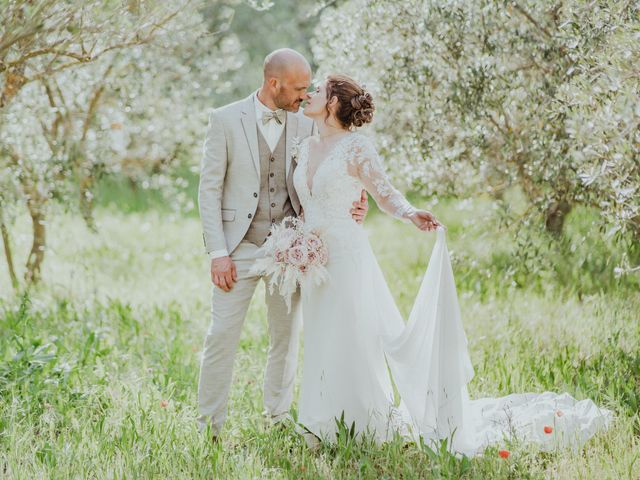 Le mariage de Romain et Jenny à Fayence, Var 12