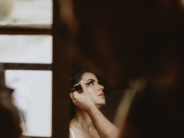 Le mariage de Corentin et Srishti à Chevillon, Haute-Marne 9