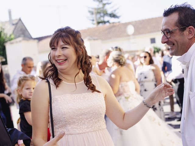 Le mariage de Guillaume et Sandrine à Lencloître, Vienne 25